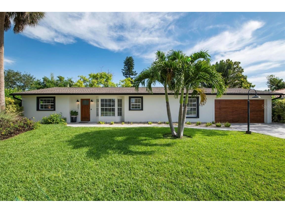 3047 Bougainvillea Street Sarasota FL 34239 A4634467 image1