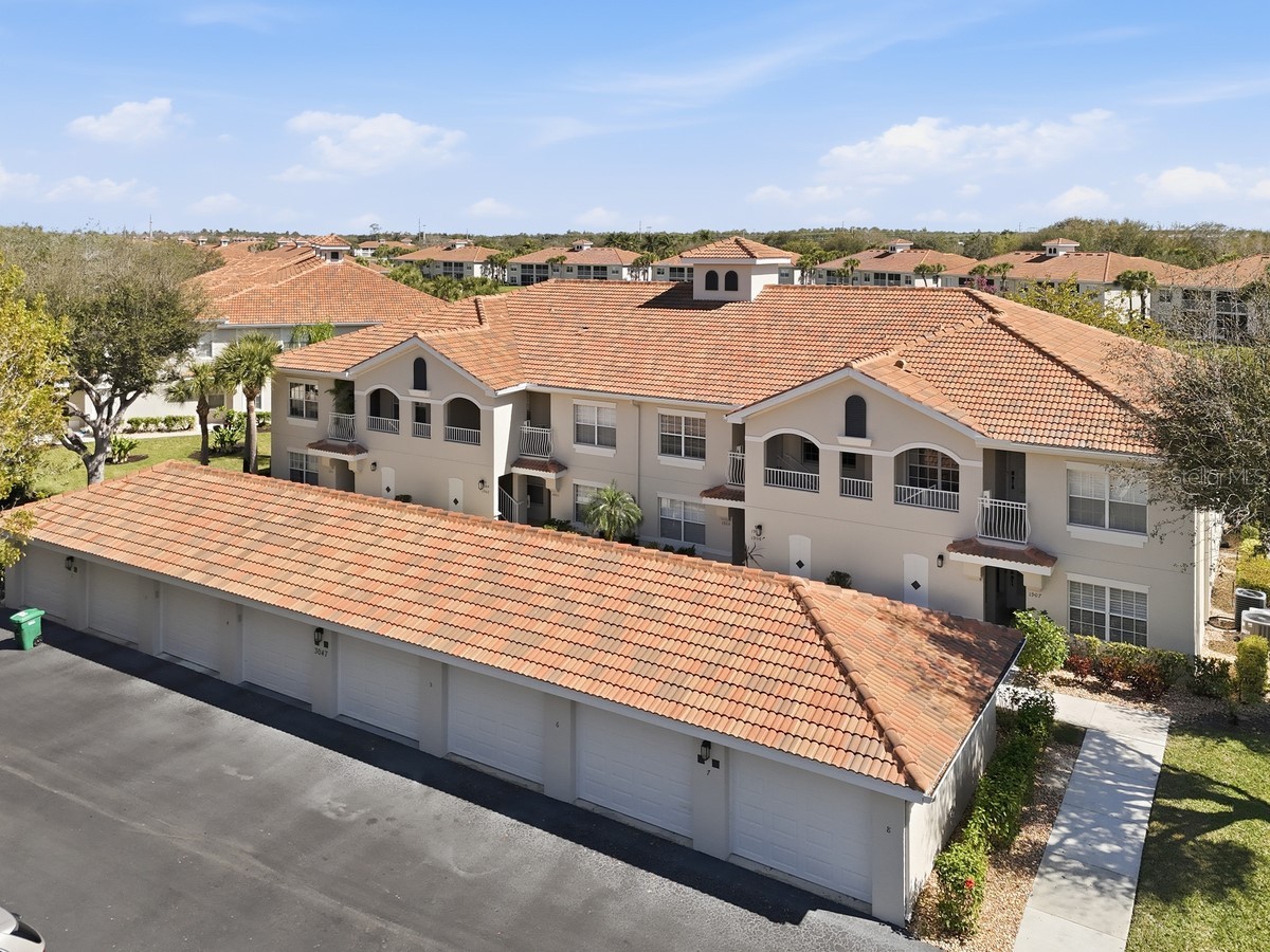 3047 Horizon Lane #1906 Naples FL 34109 C7522652 image1