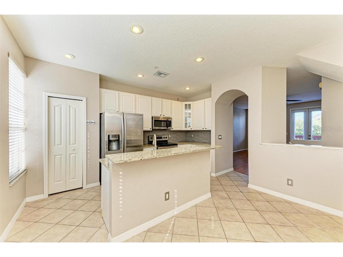 3047 Pointeview Drive Tampa FL 33611 - HILLSBOROUGH BAY TB8417493 image10