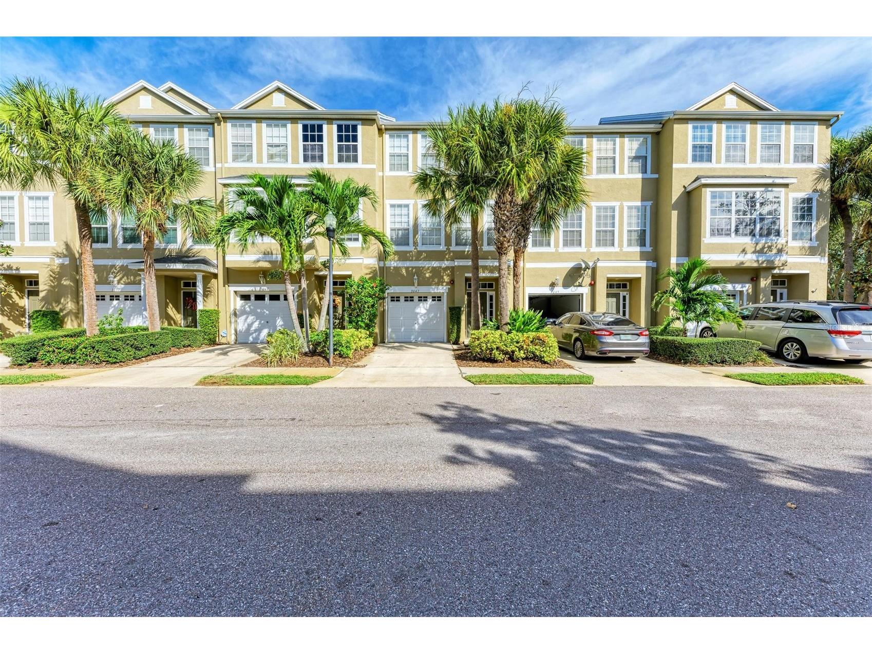 3047 Pointeview Drive Tampa FL 33611 TB8498644 image1