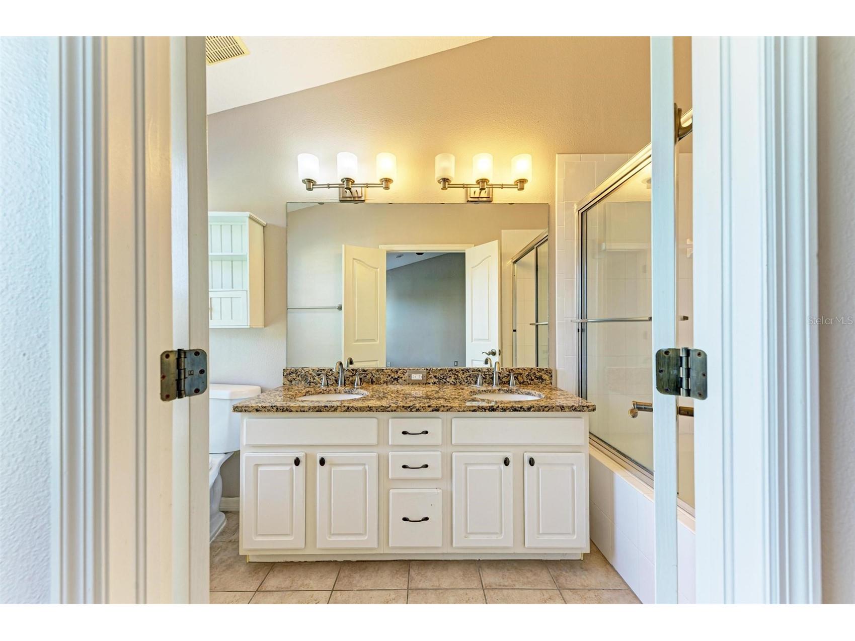 3047 Pointeview Drive Tampa FL 33611 TB8498644 image24