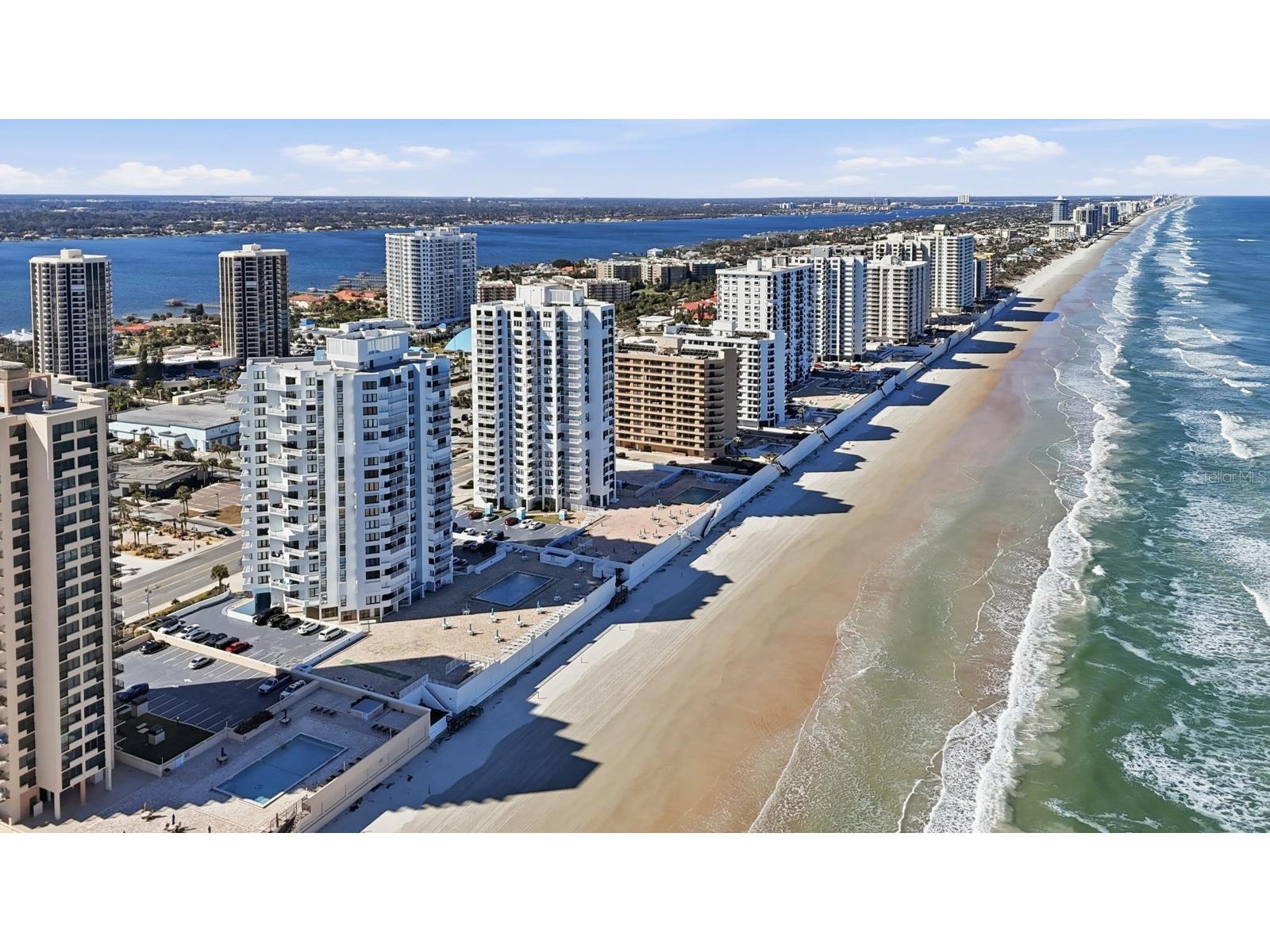 3047 S Atlantic Avenue #706 Daytona Beach Shores FL 32118 - HALIFAX RIVER/ATLANTIC OCEAN V4947196 image1