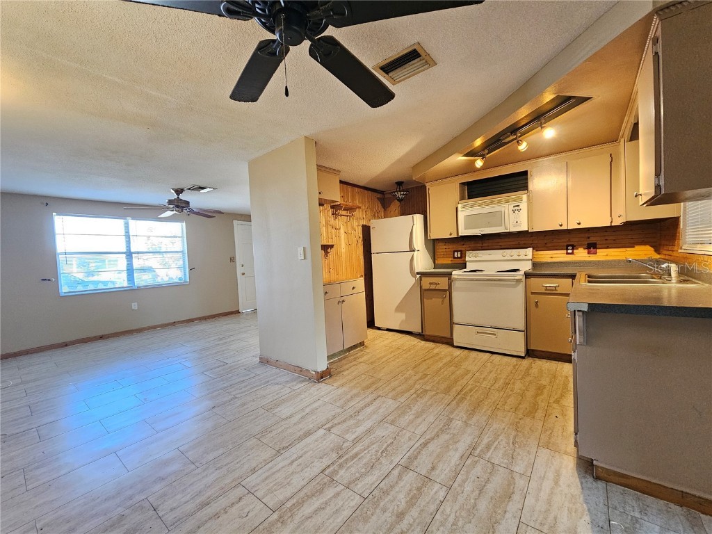 3048 Coldwell Drive Holiday FL 34691 TB8445566 image5