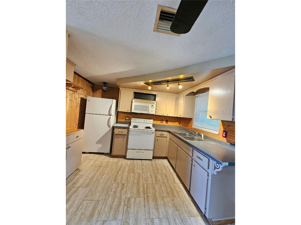 3048 Coldwell Drive Holiday FL 34691 TB8445566 image6