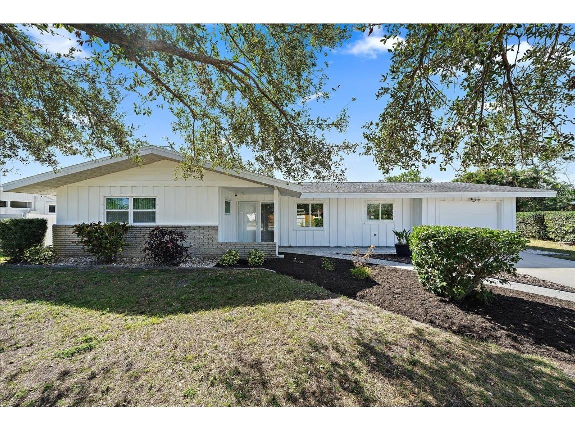 3048 Lockwood Terrace Sarasota FL 34231 A4640568 image1