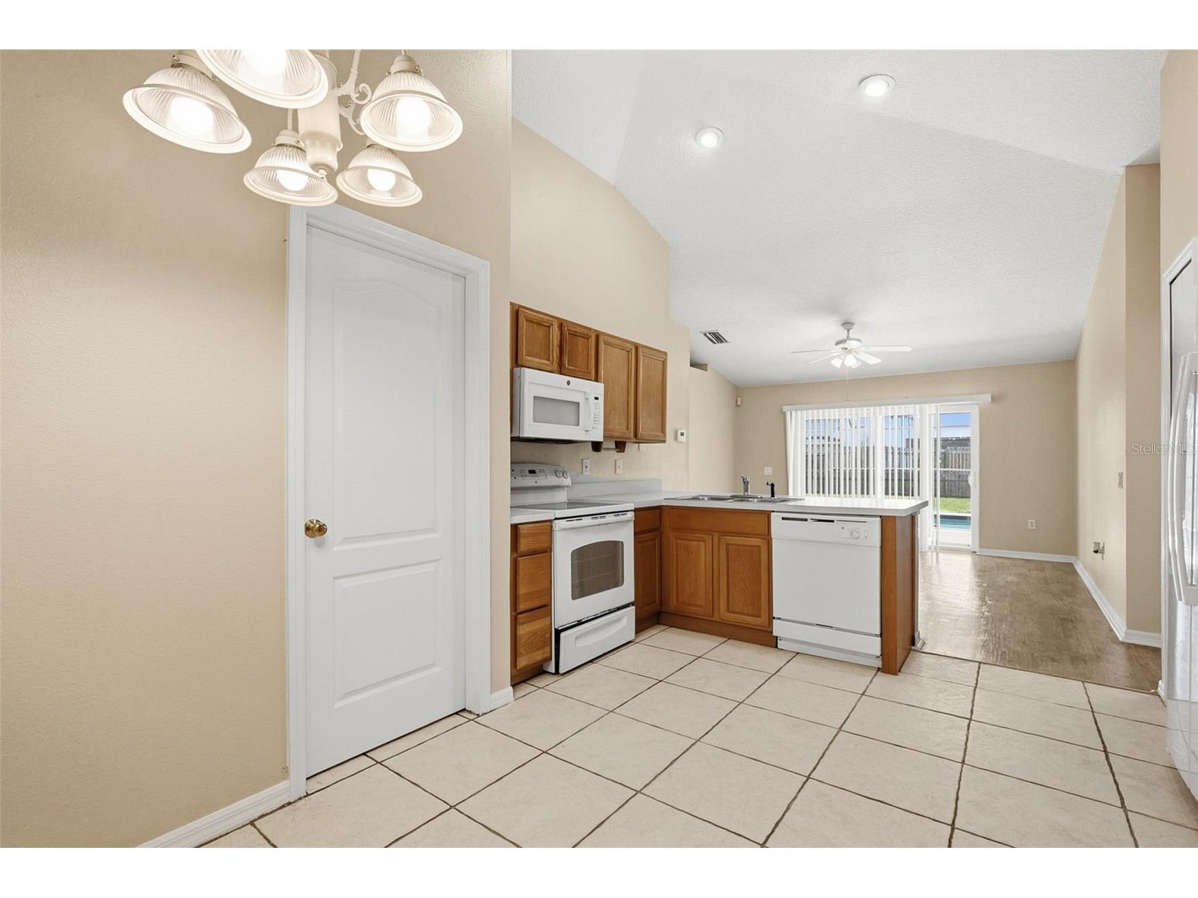 3049 Castle Rock Circle Land O Lakes FL 34639 O6399850 image18