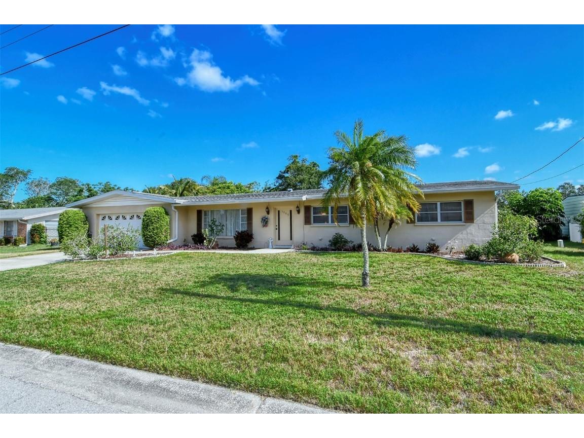 3049 Goldenrod Street Sarasota FL 34239 A4568663 image1
