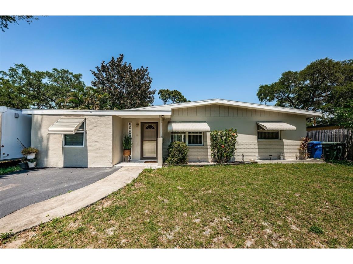3049 Huntington Drive Largo FL 33771 U8239763 image1