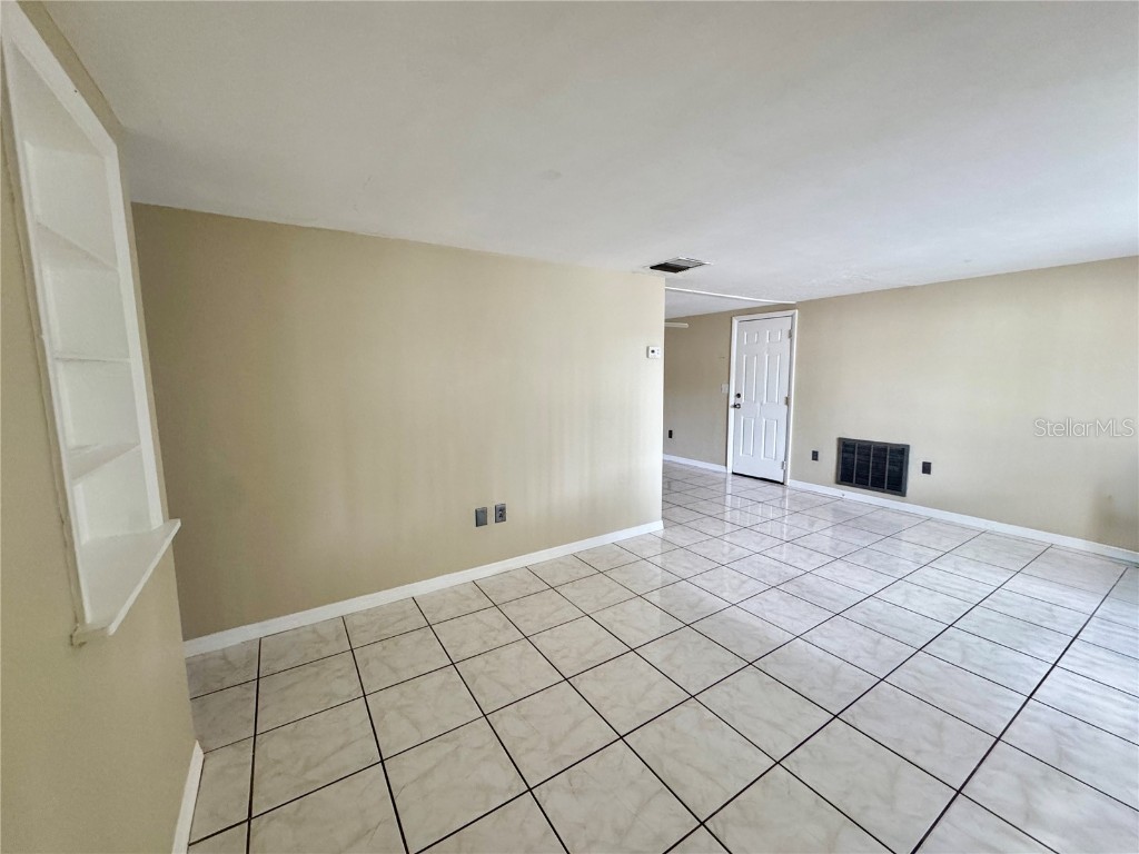 3049 Moog Road Holiday FL 34691 W7870936 image4