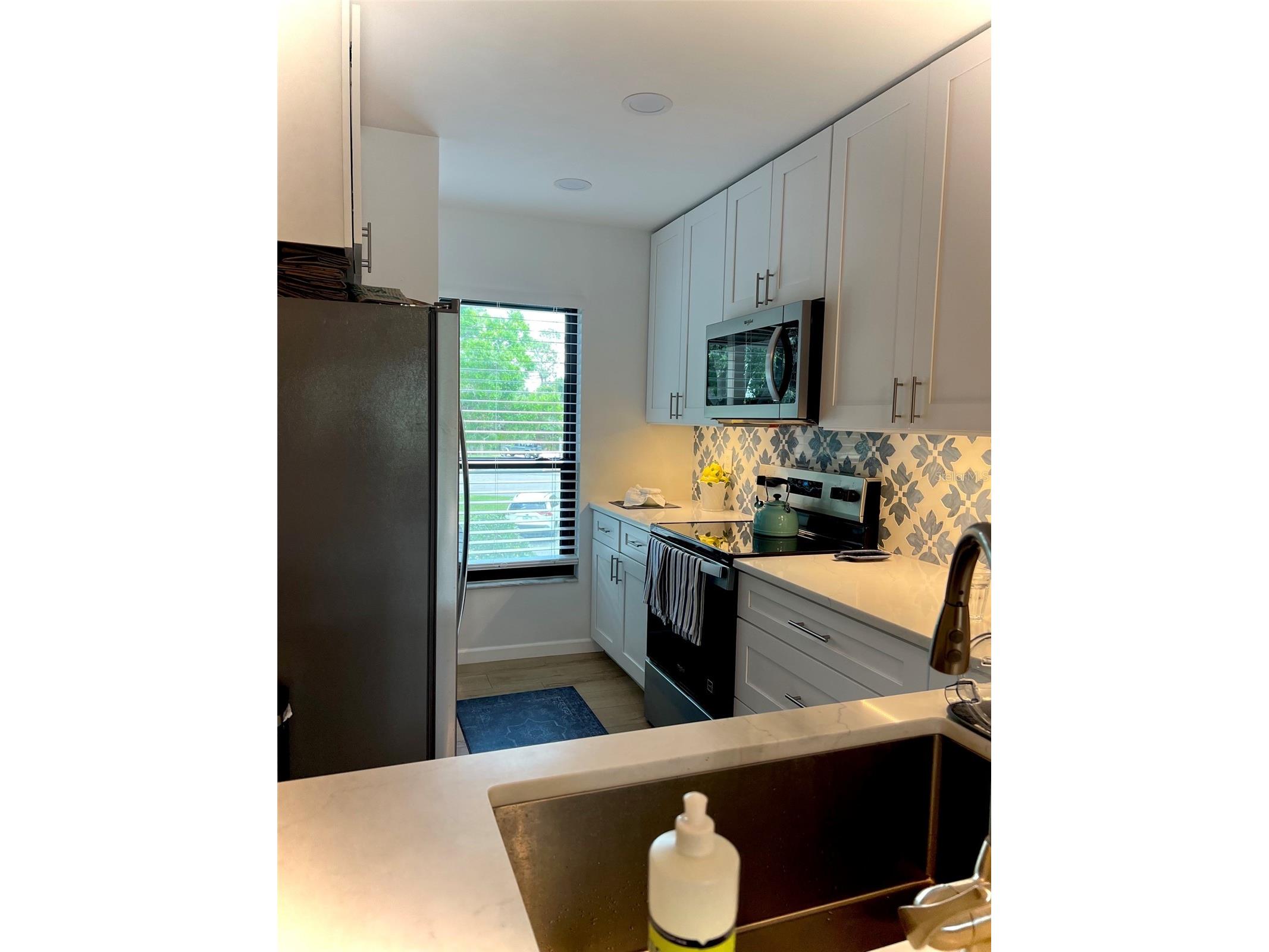 3049 Taywood Meadows #4 Sarasota FL 34235 A4694098 image2