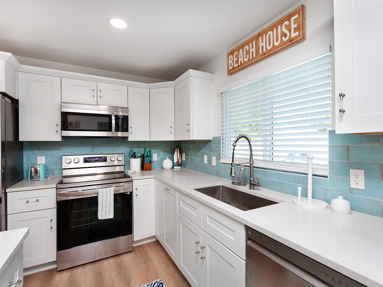 3049 Wood Street Sarasota FL 34237 A4689385 image7