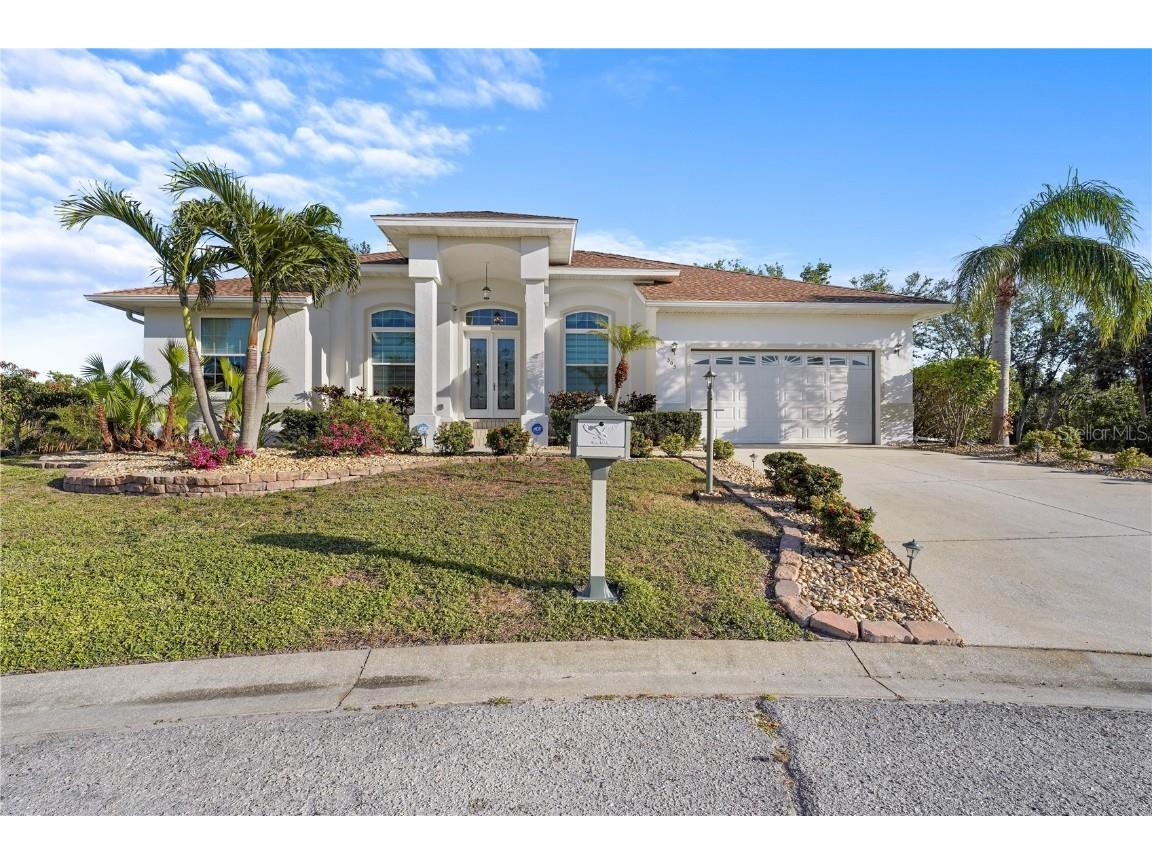 305 107th Court W Bradenton FL 34209 A4631235 image1