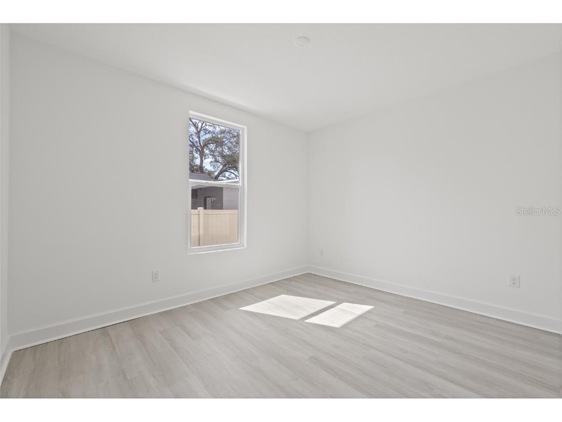 305 15th Street N Saint Petersburg FL 33705 TB8439978 image10