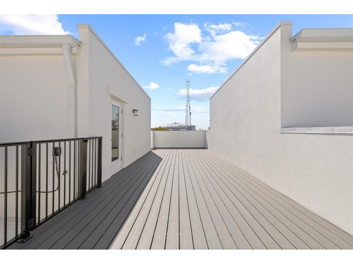 305 15th Street N Saint Petersburg FL 33705 TB8439978 image35