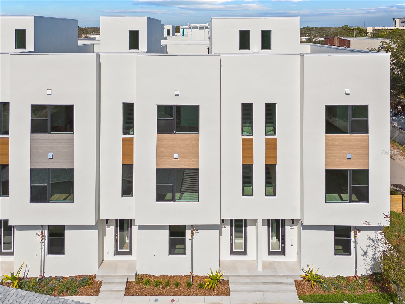 305 15th Street N Saint Petersburg FL 33705 TB8515319 image2