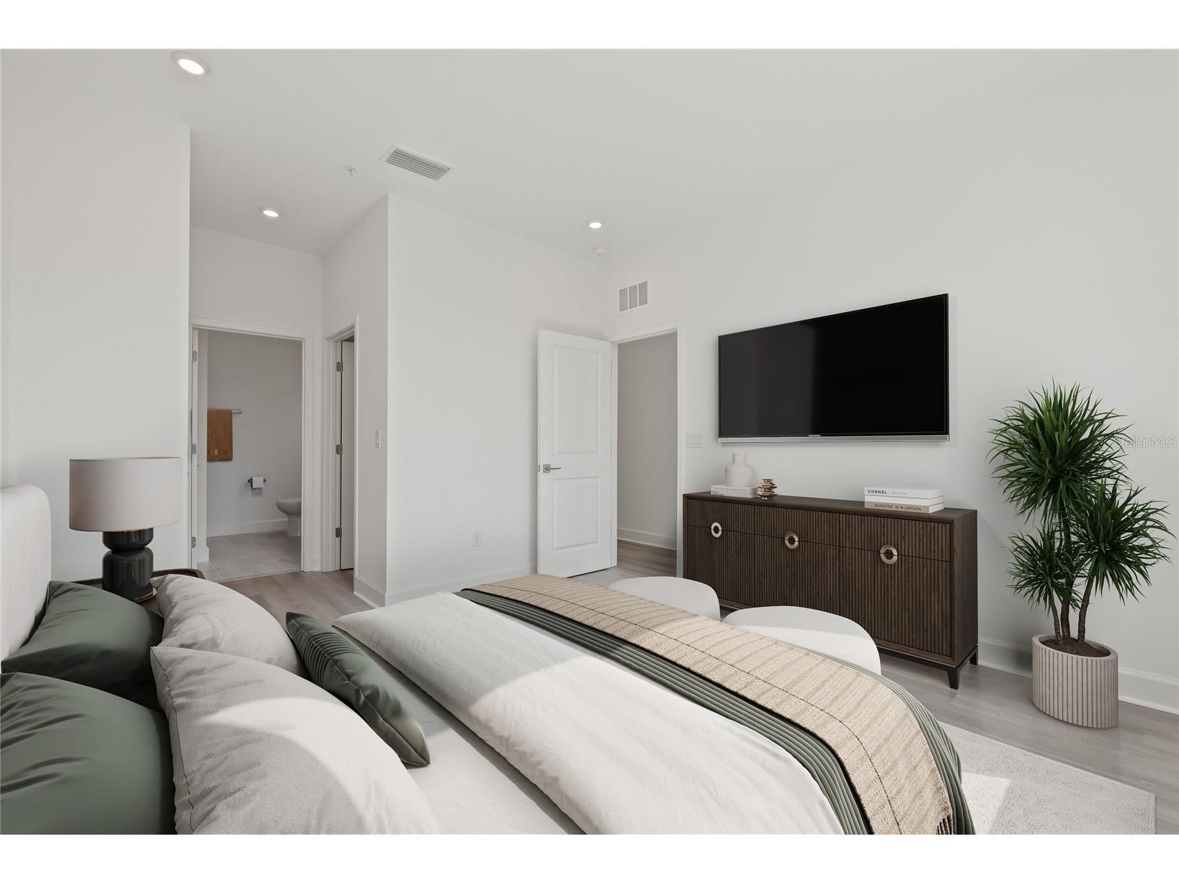 305 15th Street N Saint Petersburg FL 33705 TB8515319 image23