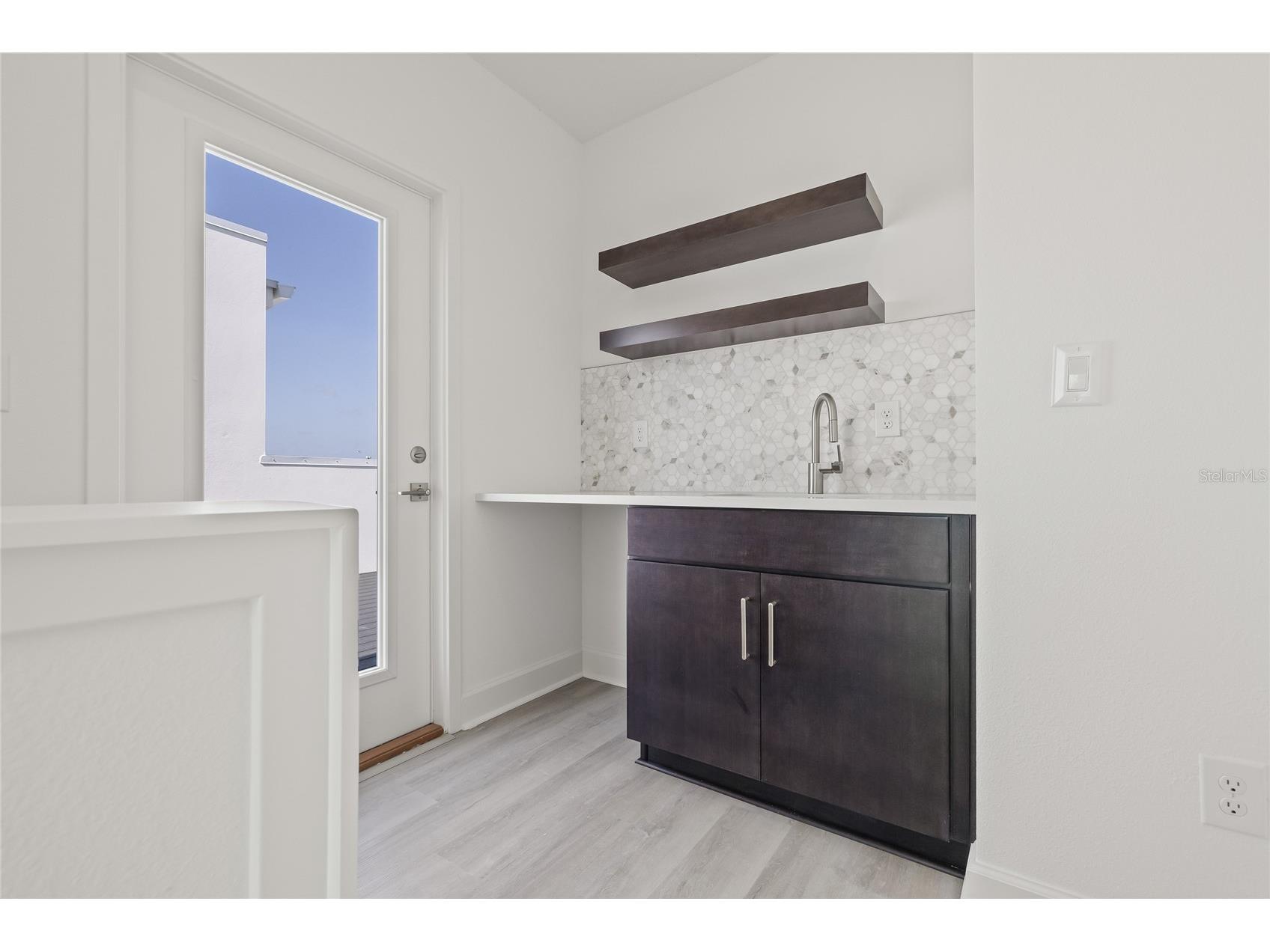 305 15th Street N Saint Petersburg FL 33705 TB8515319 image34