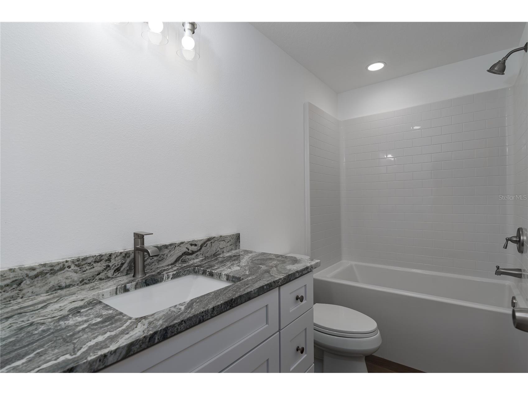 305 19th Street East Bradenton FL 34208 A4676125 image12