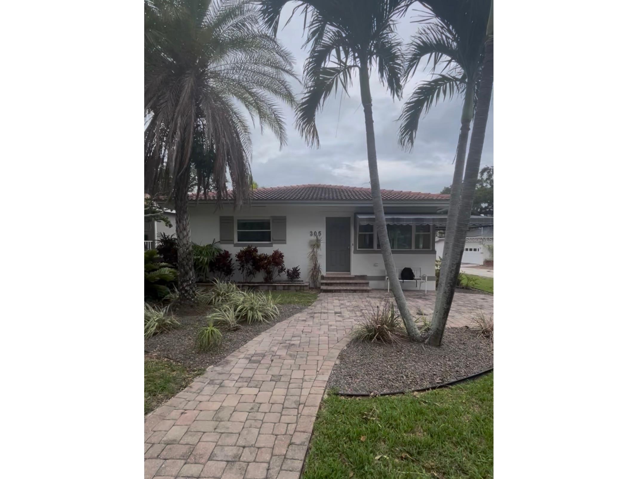 305 25th Avenue NE Saint Petersburg FL 33704 J1002549 image1