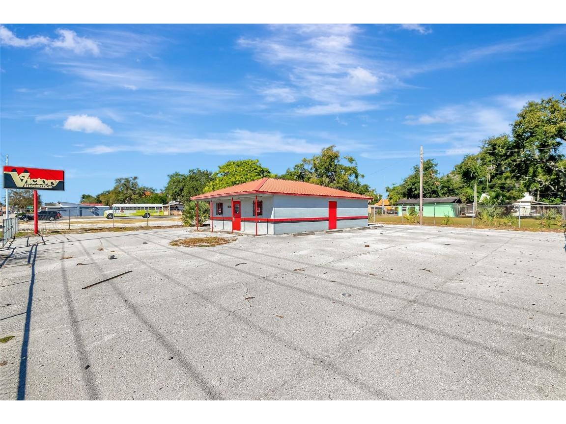 305 & 309 W Memorial Boulevard Lakeland FL 33801 TB8447315 image4