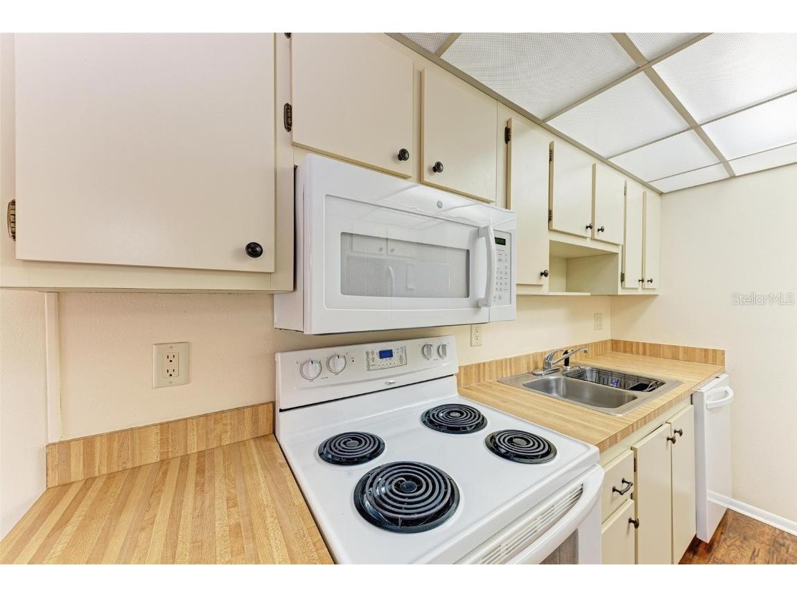 305 30th Avenue W #A210 Bradenton FL 34205 A4666580 image16