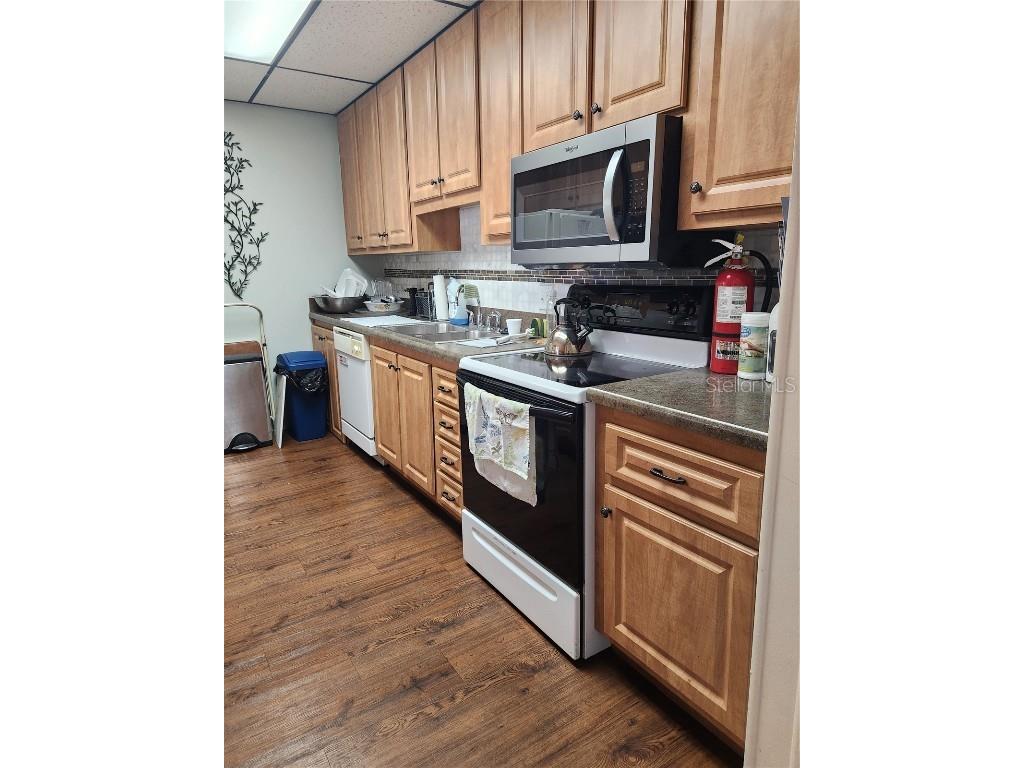 305 30th Avenue W #A308 Bradenton FL 34205 A4665359 image21