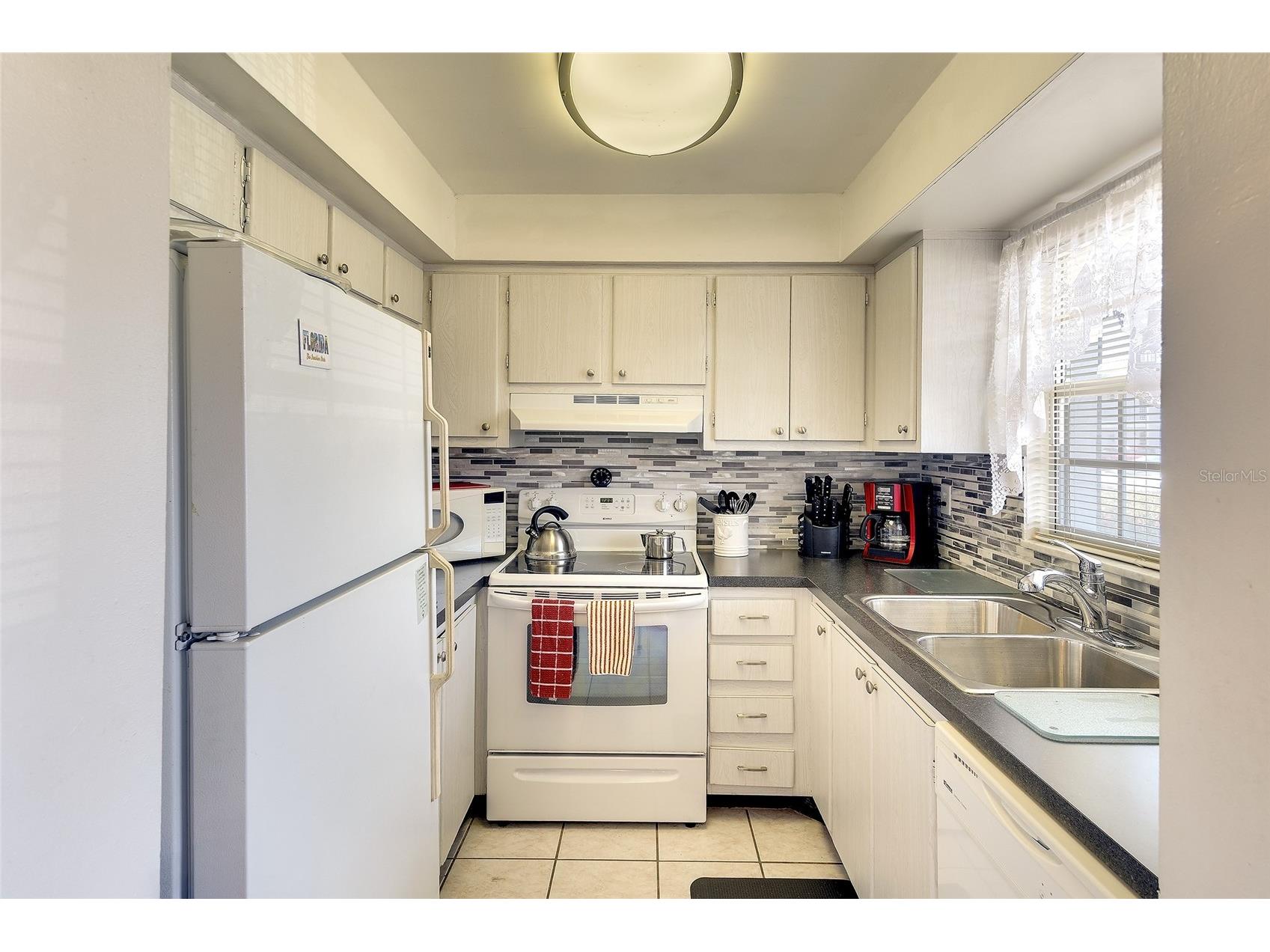 305 47th Avenue Drive W #146 Bradenton FL 34207 A4687725 image5