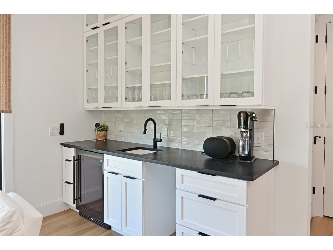 305 55th Street Holmes Beach FL 34217 A4672370 image19