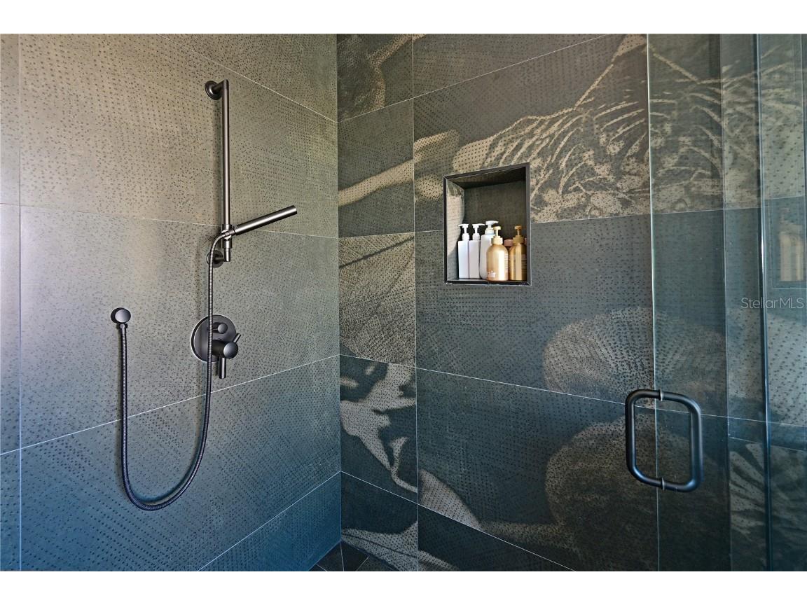 305 55th Street Holmes Beach FL 34217 A4672370 image24