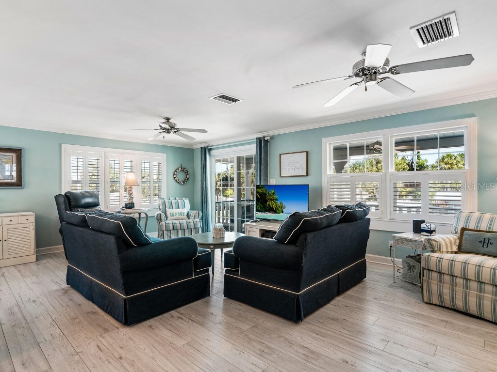 305 57th Street #A Holmes Beach FL 34217 A4534134 image11