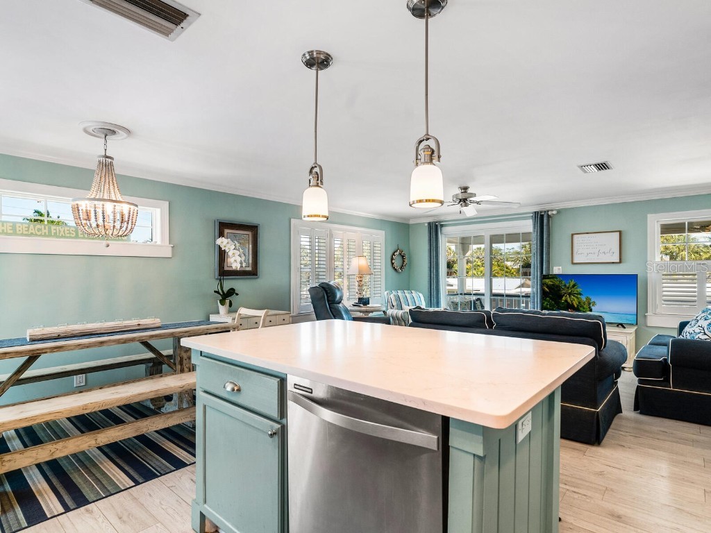 305 57th Street #A Holmes Beach FL 34217 A4534134 image17