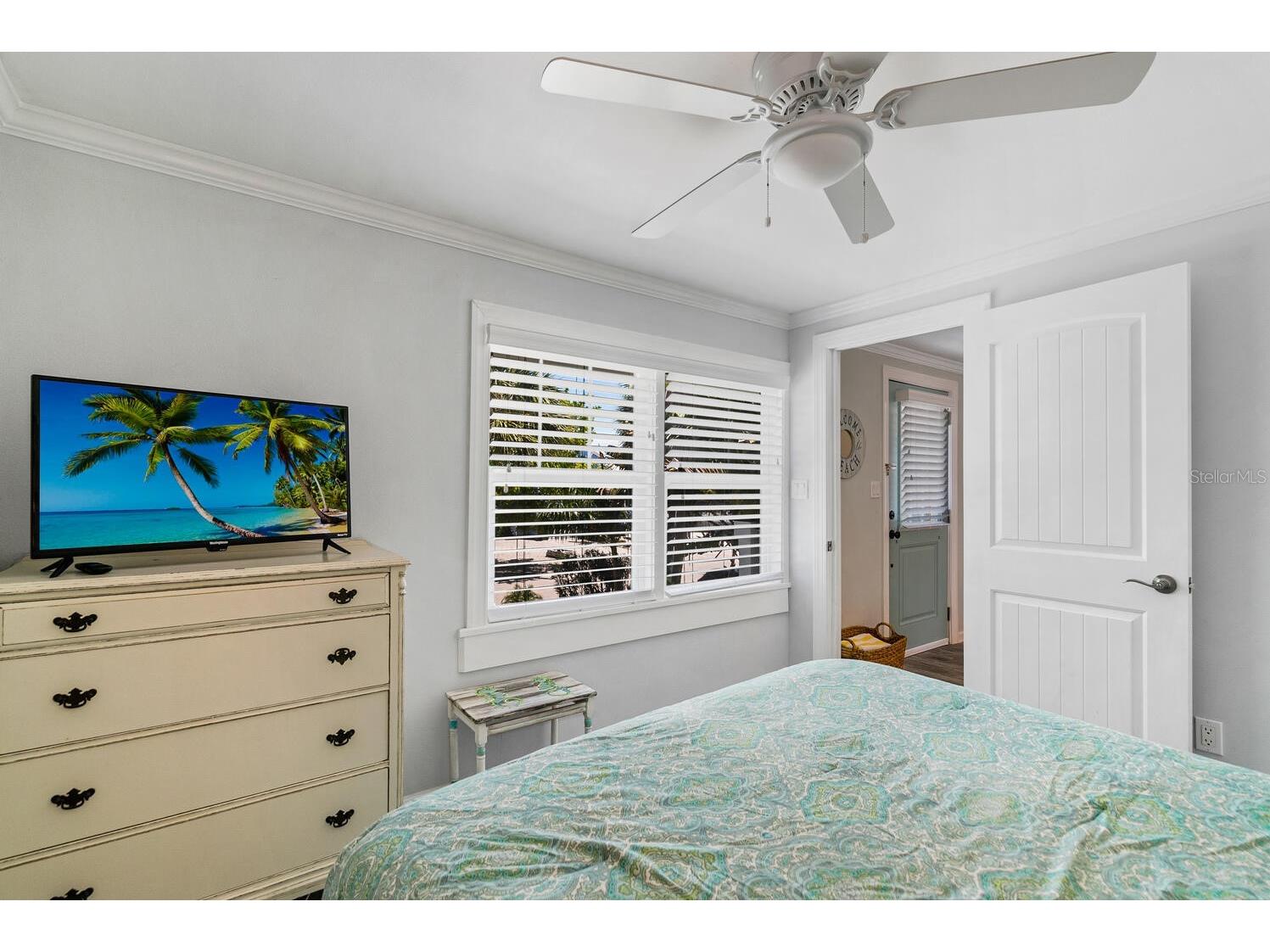 305 57th Street #B Holmes Beach FL 34217 A4682533 image13