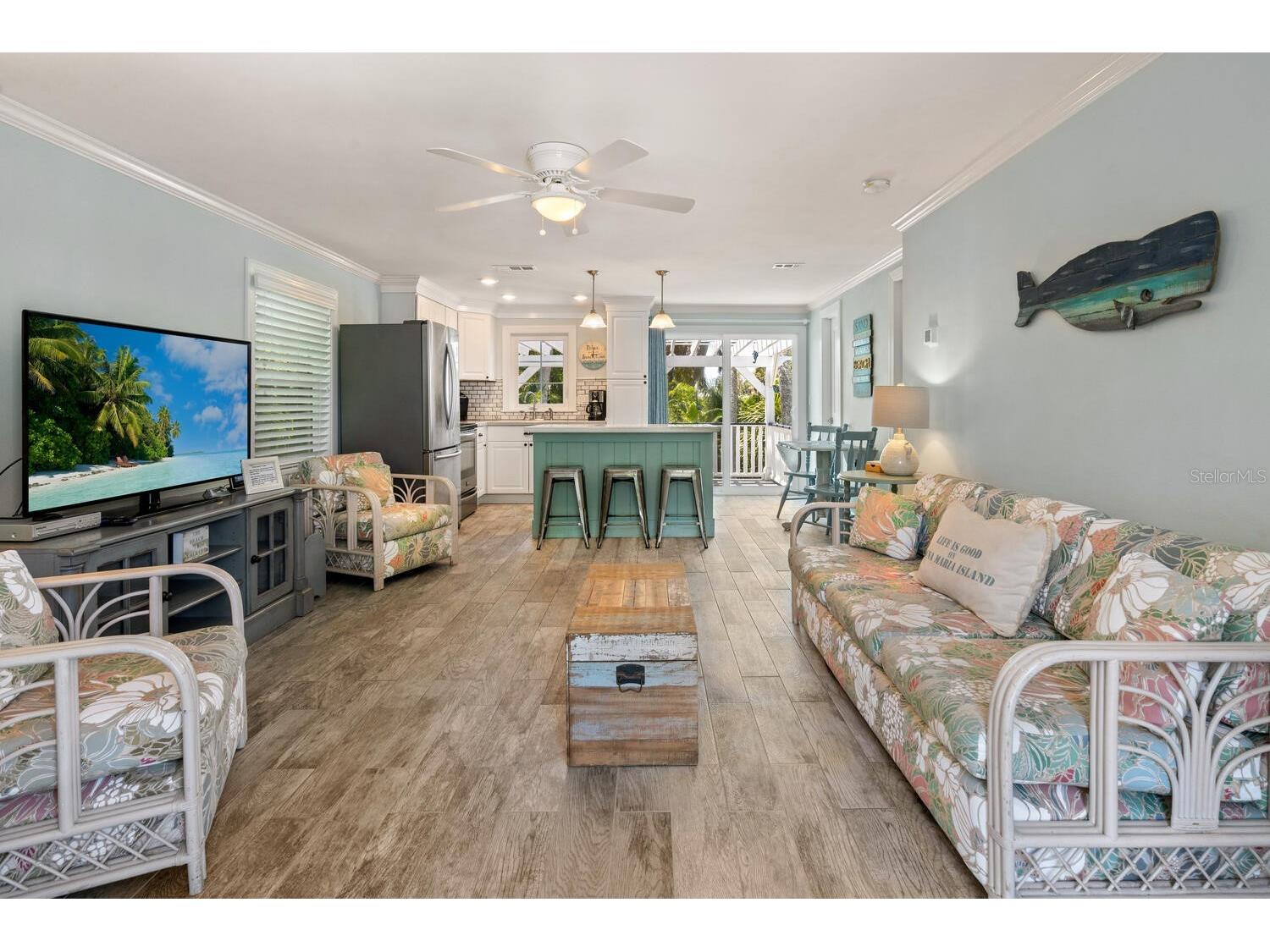 305 57th Street #B Holmes Beach FL 34217 A4682533 image4
