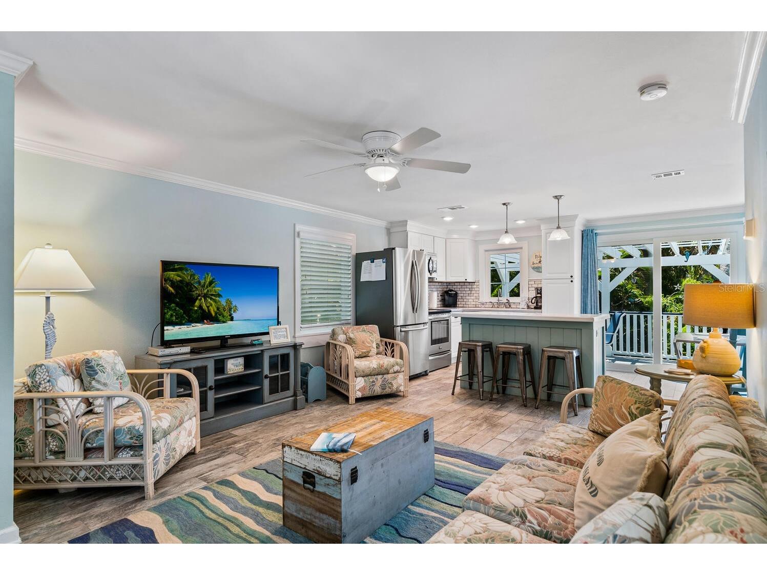 305 57th Street #B Holmes Beach FL 34217 A4682533 image5