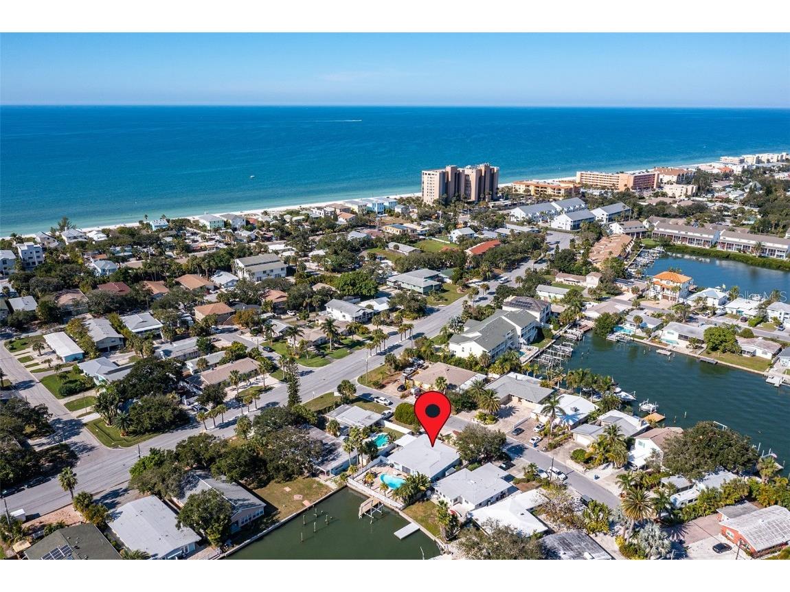 305 Bahia Vista Drive Indian Rocks Beach FL 33785 - INTERCOASTAL WATERWAY U8184257 image1