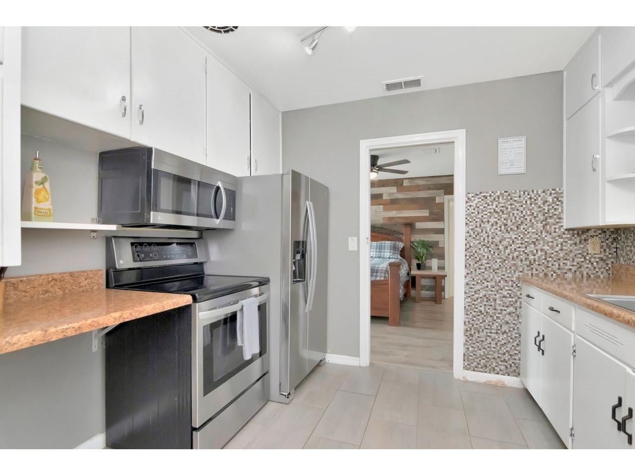 305 Baker Avenue Clearwater FL 33755 TB8491981 image16