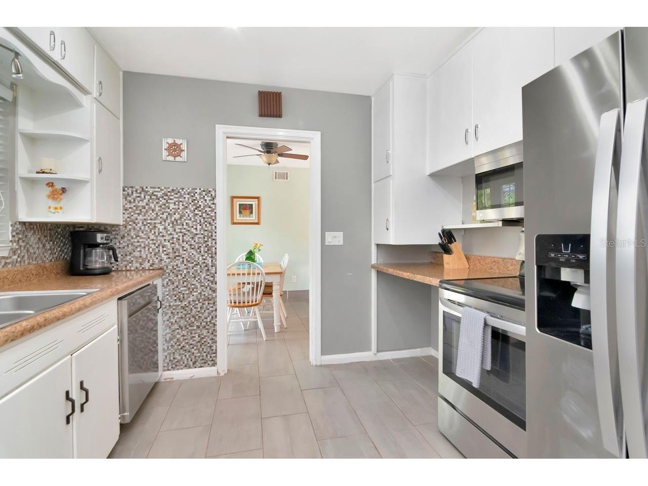 305 Baker Avenue Clearwater FL 33755 TB8491981 image17