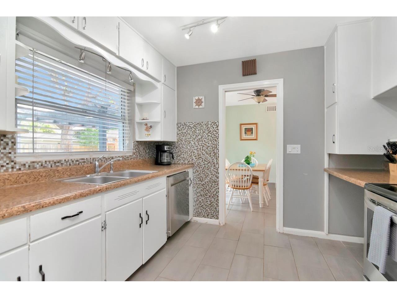 305 Baker Avenue Clearwater FL 33755 TB8491981 image18