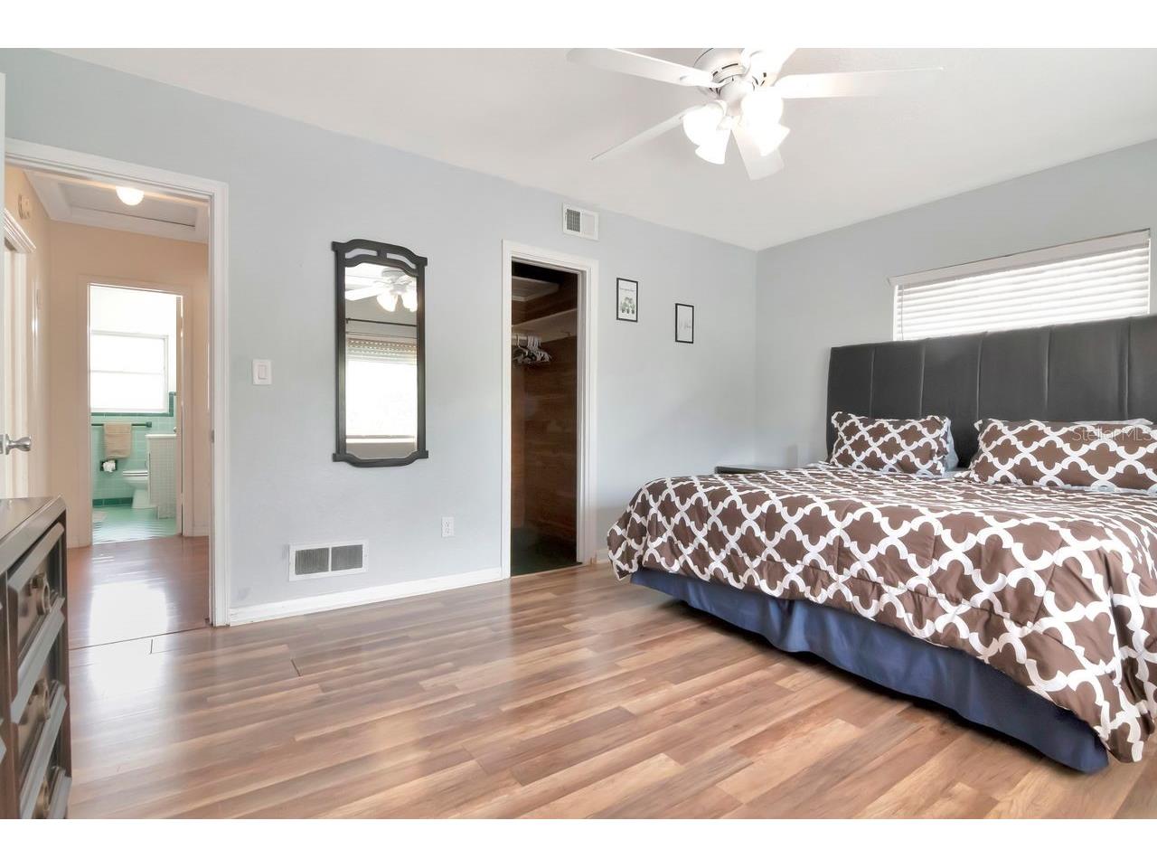 305 Baker Avenue Clearwater FL 33755 TB8491981 image20