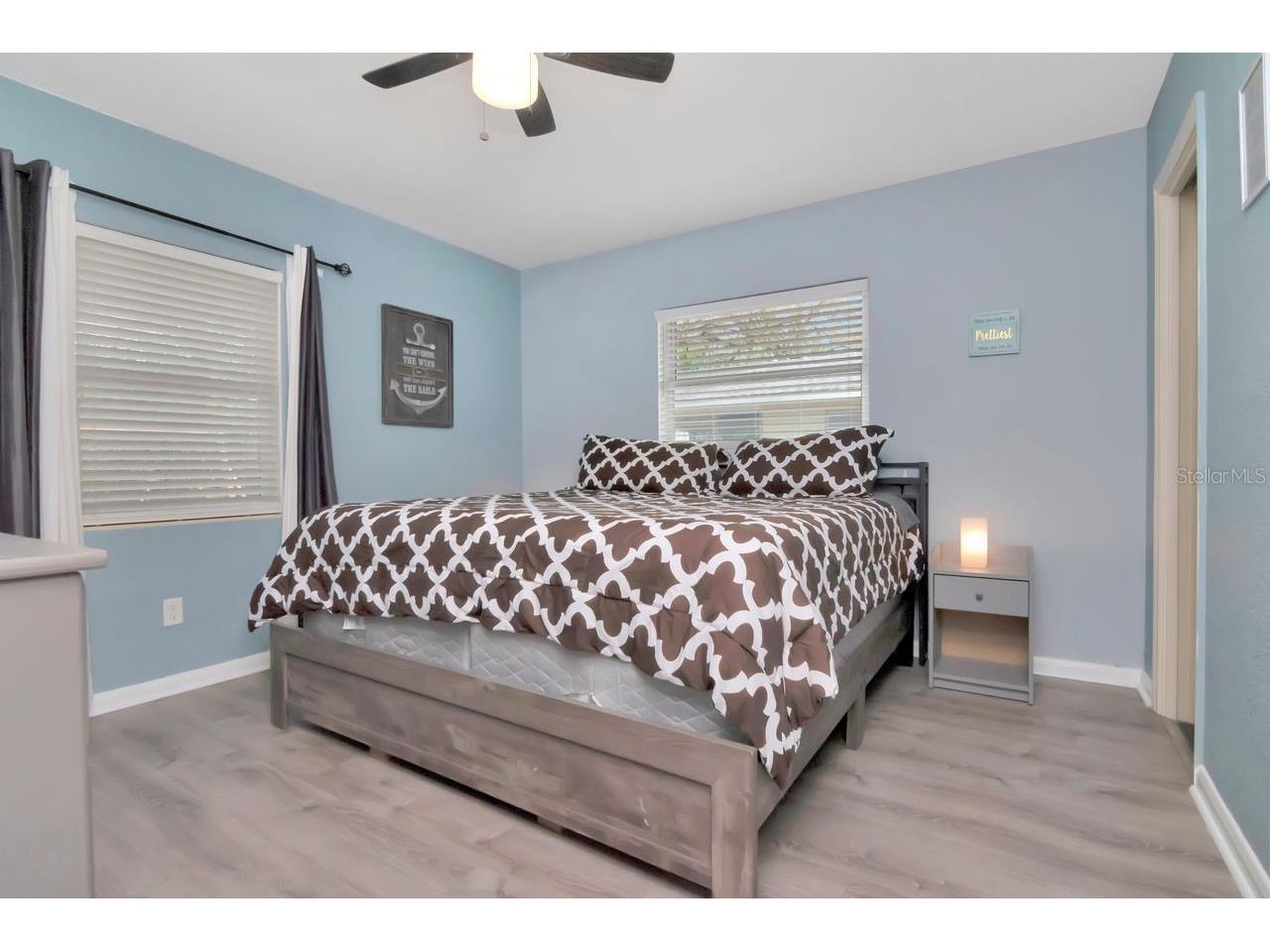 305 Baker Avenue Clearwater FL 33755 TB8491981 image24