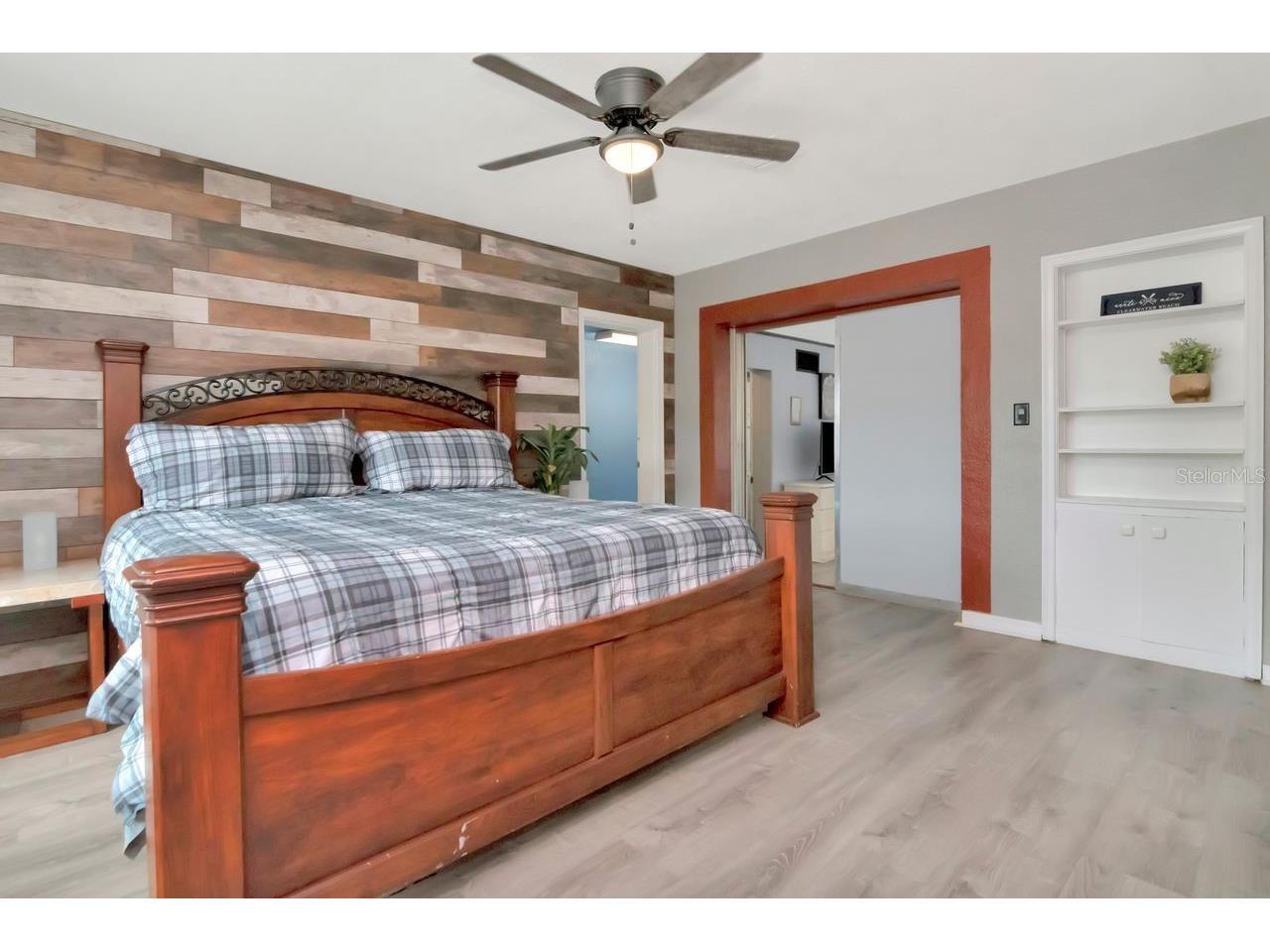 305 Baker Avenue Clearwater FL 33755 TB8491981 image28