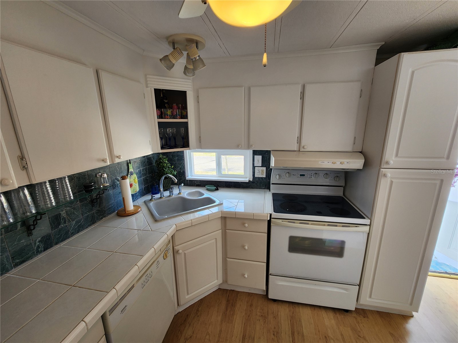 305 Batan Court Bradenton FL 34207 A4686716 image4