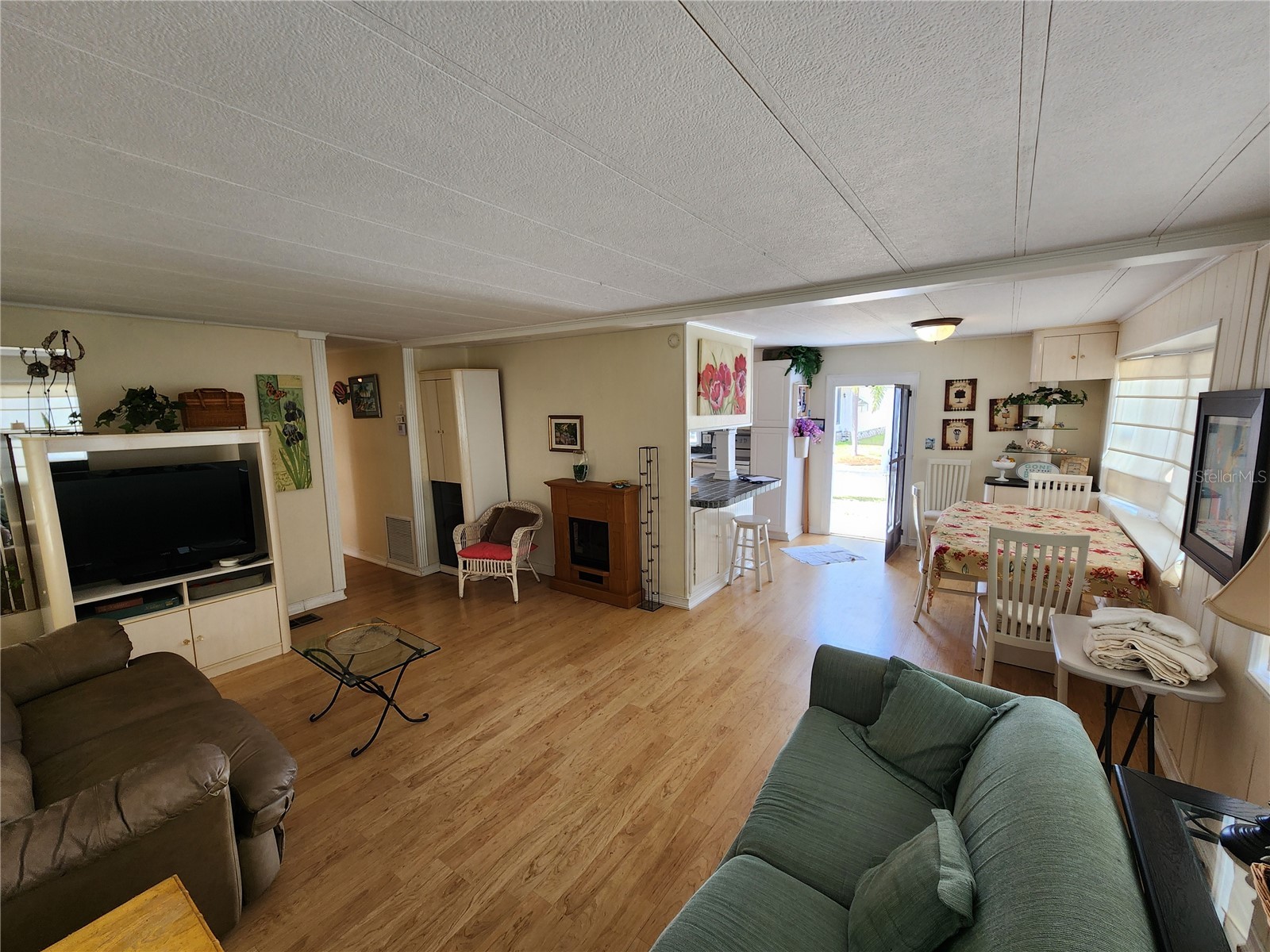 305 Batan Court Bradenton FL 34207 A4686716 image7