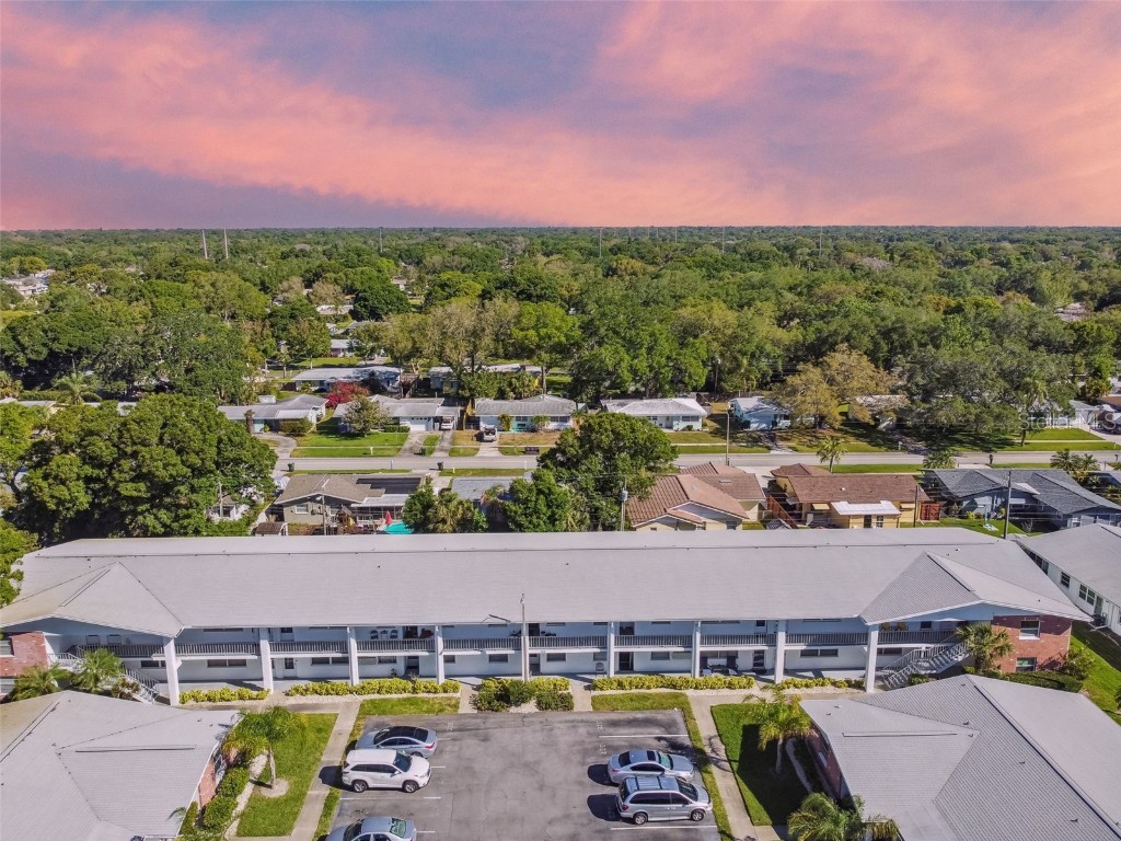 305 Brandy Wine Drive #305 Largo FL 33771 T3432372 image1