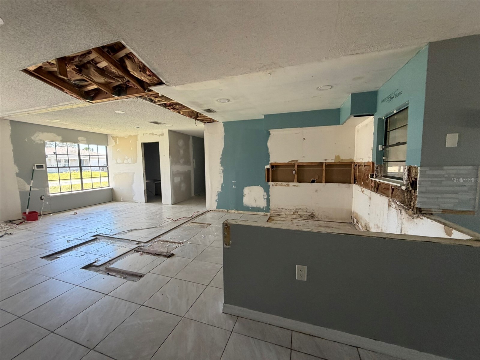 305 Cornwallis Court Kissimmee FL 34758 S5148223 image3