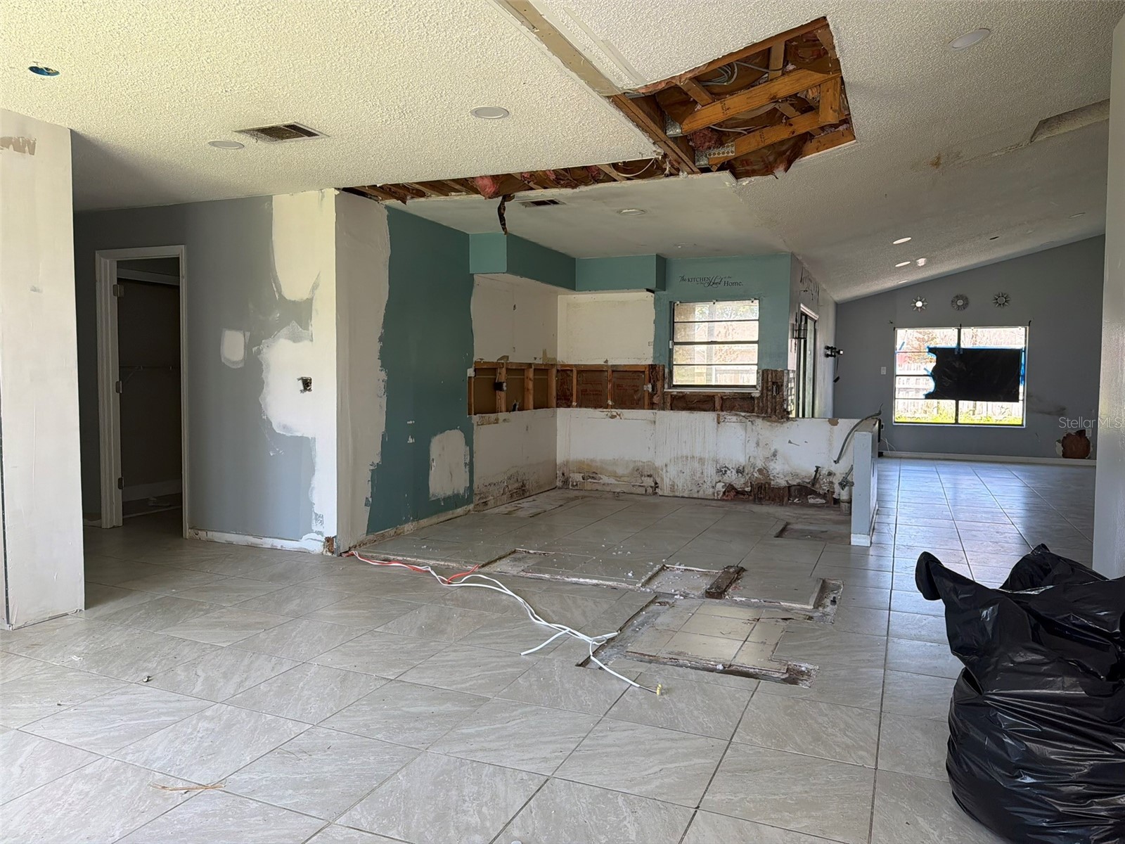 305 Cornwallis Court Kissimmee FL 34758 S5148223 image5