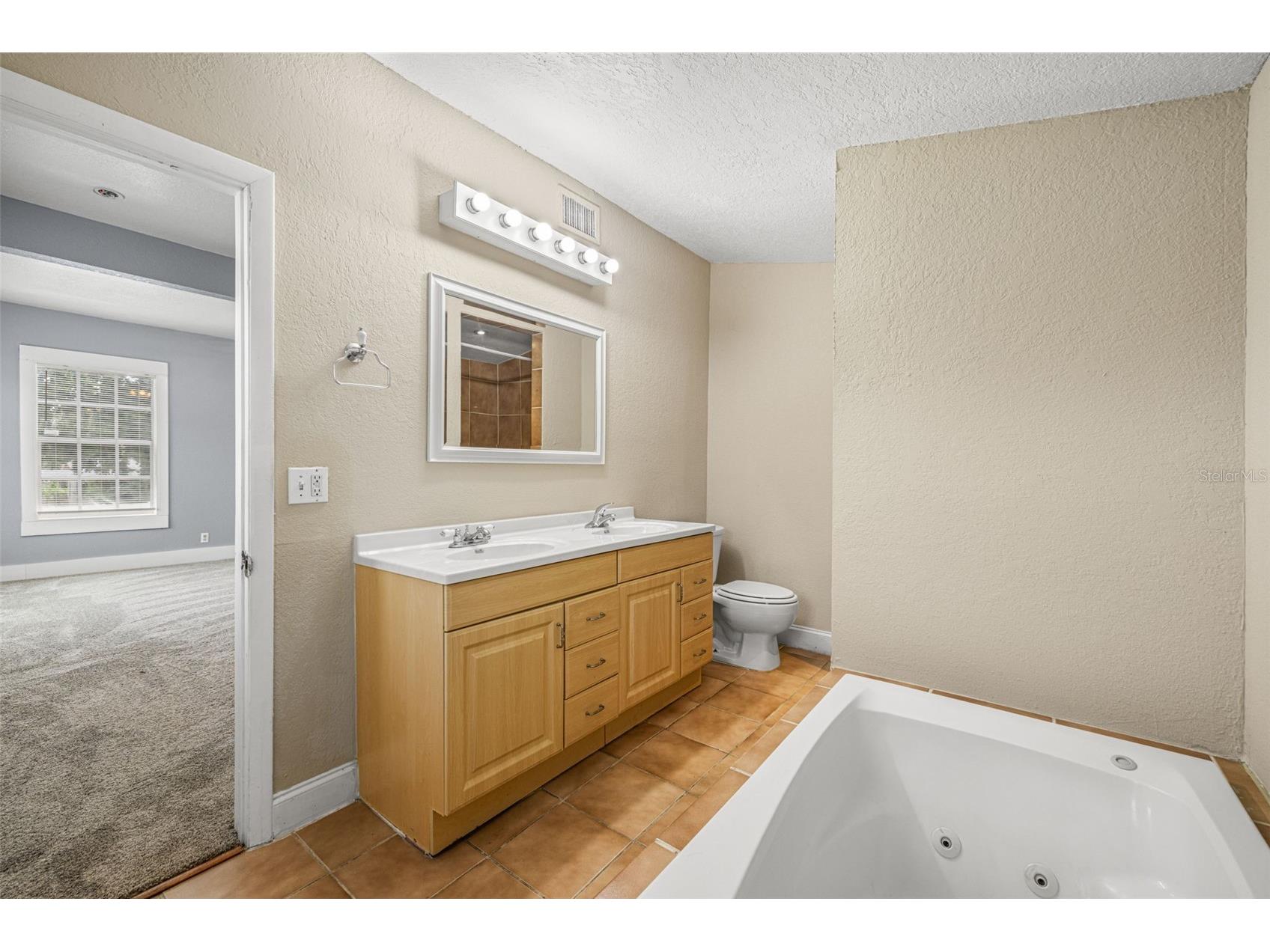 305 E Hanna Avenue Tampa FL 33604 TB8509062 image30