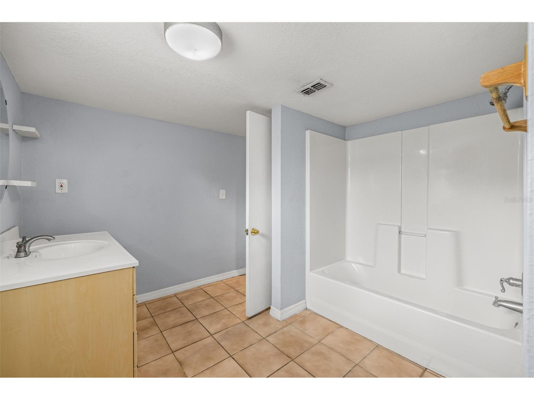 305 E Hanna Avenue Tampa FL 33604 TB8509062 image34