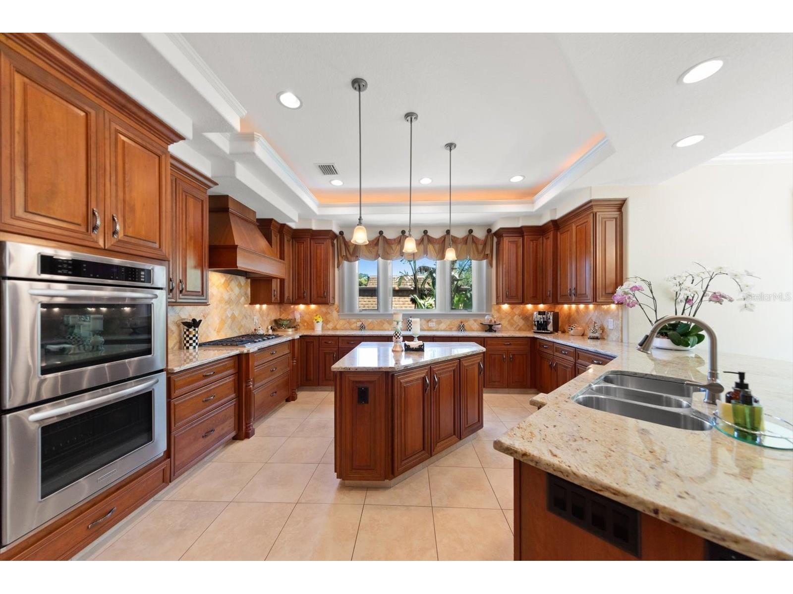 305 Eastleigh Drive Belleair FL 33756 TB8494828 image14