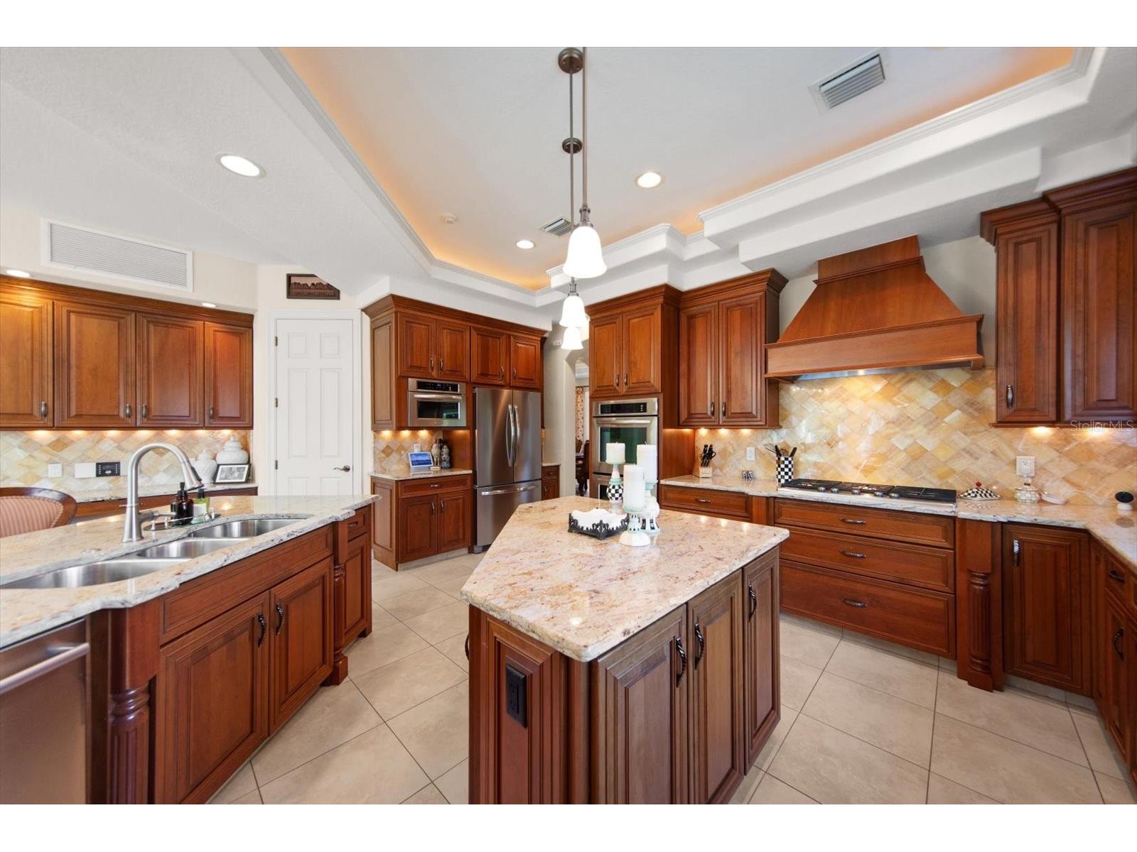 305 Eastleigh Drive Belleair FL 33756 TB8494828 image18